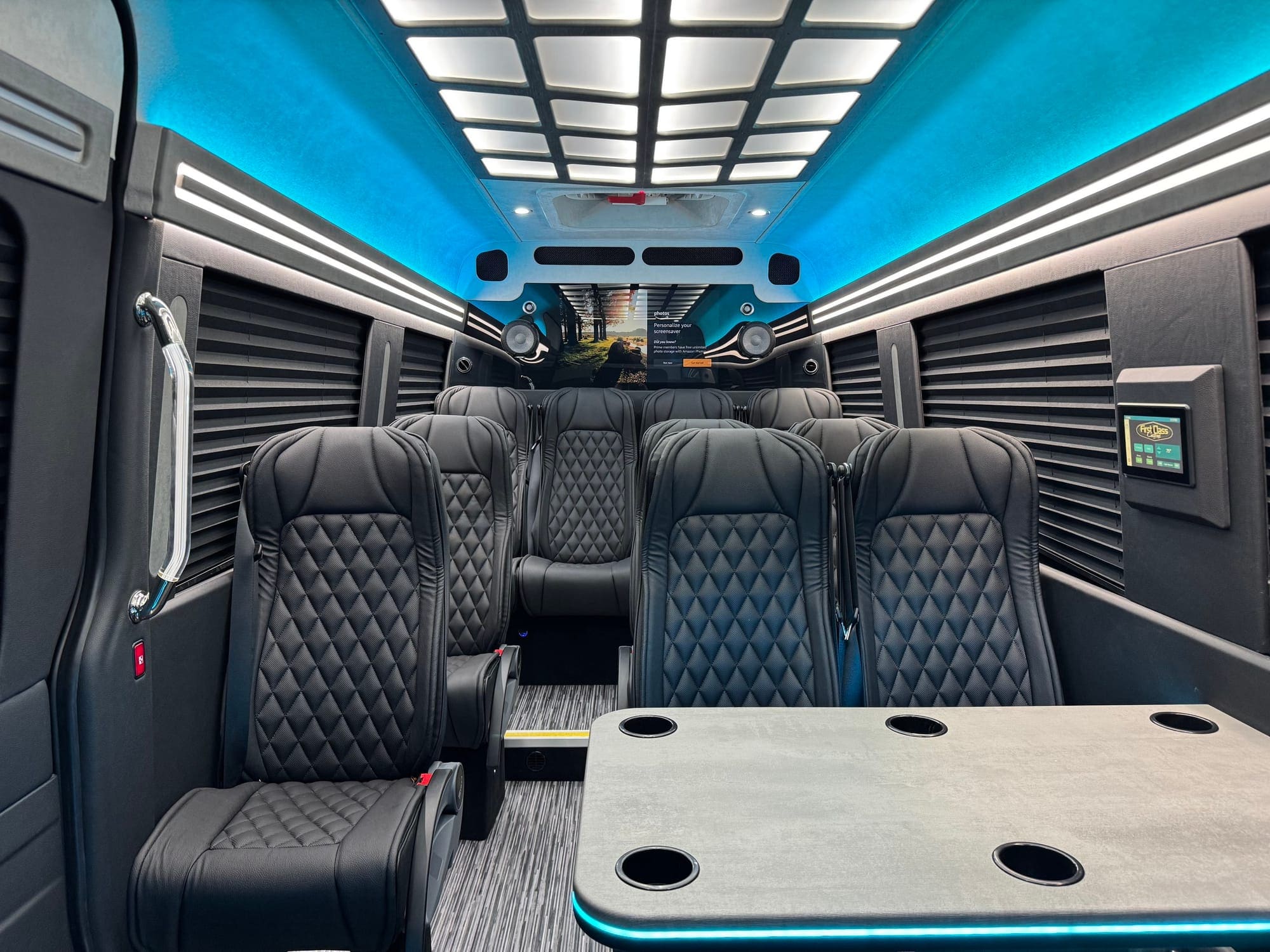 Luxury Transportation Serving Oʻahu: Why Comfort Features Matter for Long Day Tours